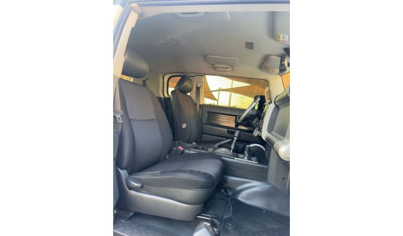 تويوتا إف جي كروزر TOYOTA FG CRUISER 2013 GCC FULL OPTION PERFECT CONDITION