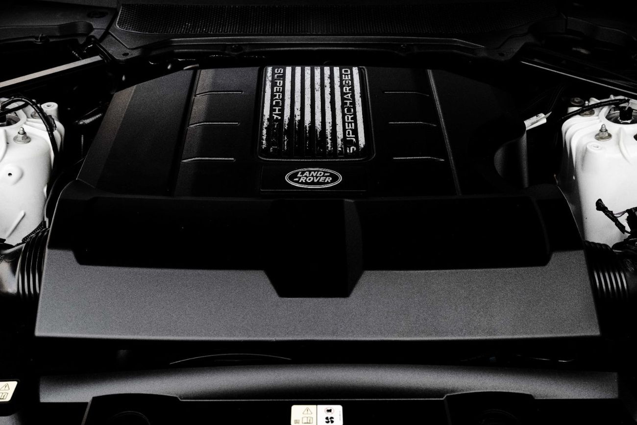 Land Rover Range Rover Vogue SE SuperCharged | 3,329 P.M  | 0% Downpayment | Under Warranty!