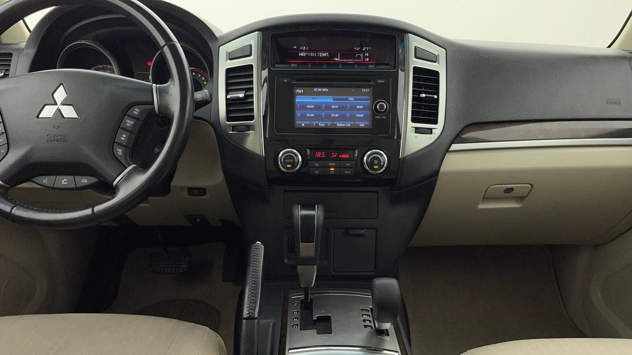 ميتسوبيشي باجيرو GLS MIDLINE 3 | بدون دفعة مقدمة | اختبار القيادة في المنزل