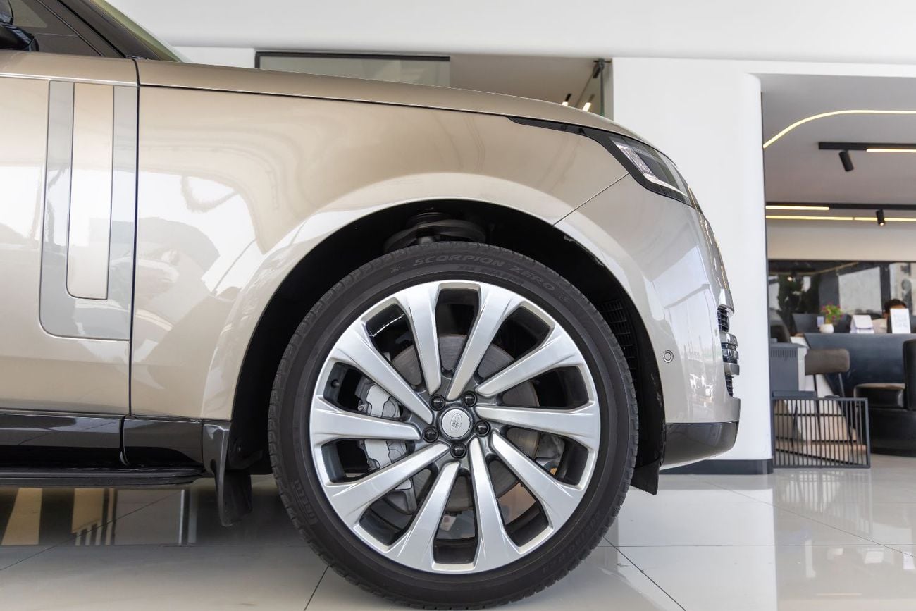 Land Rover Range Rover HSE P530 4.4L Range Rover Vogue HSE P530 | GCC | 5 Years Al Tayer Warranty | Fully Loaded | 2024