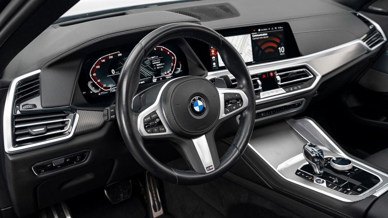 BMW X6 XDrive40i - 2023 - GCC Specs - Under Warranty and Service Contract