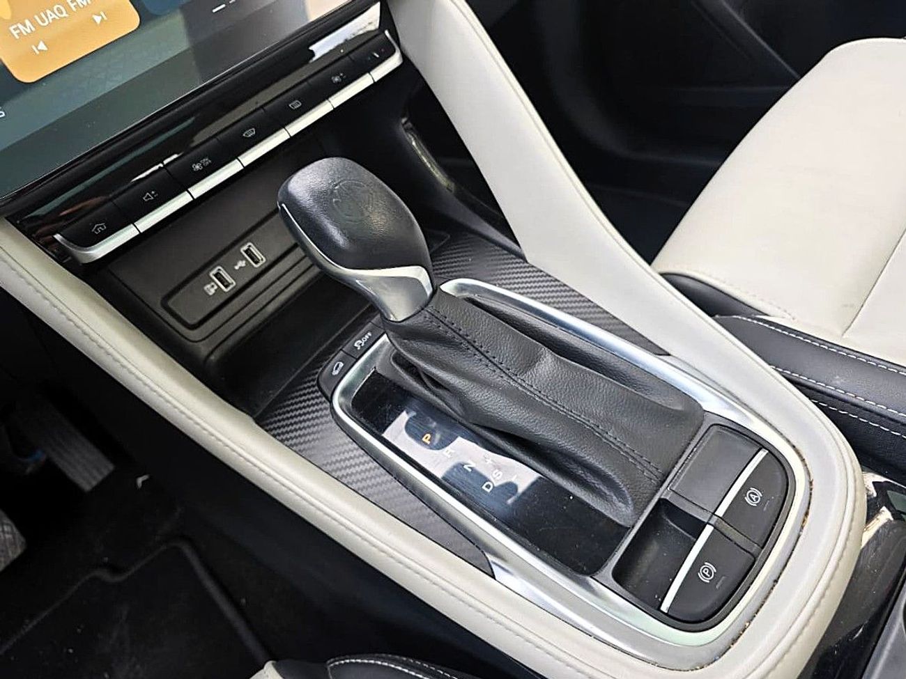 MG ZS USED MG ZS LUXURY 1.5L A/T SUV FWD GCC BLUE COLOR 2024