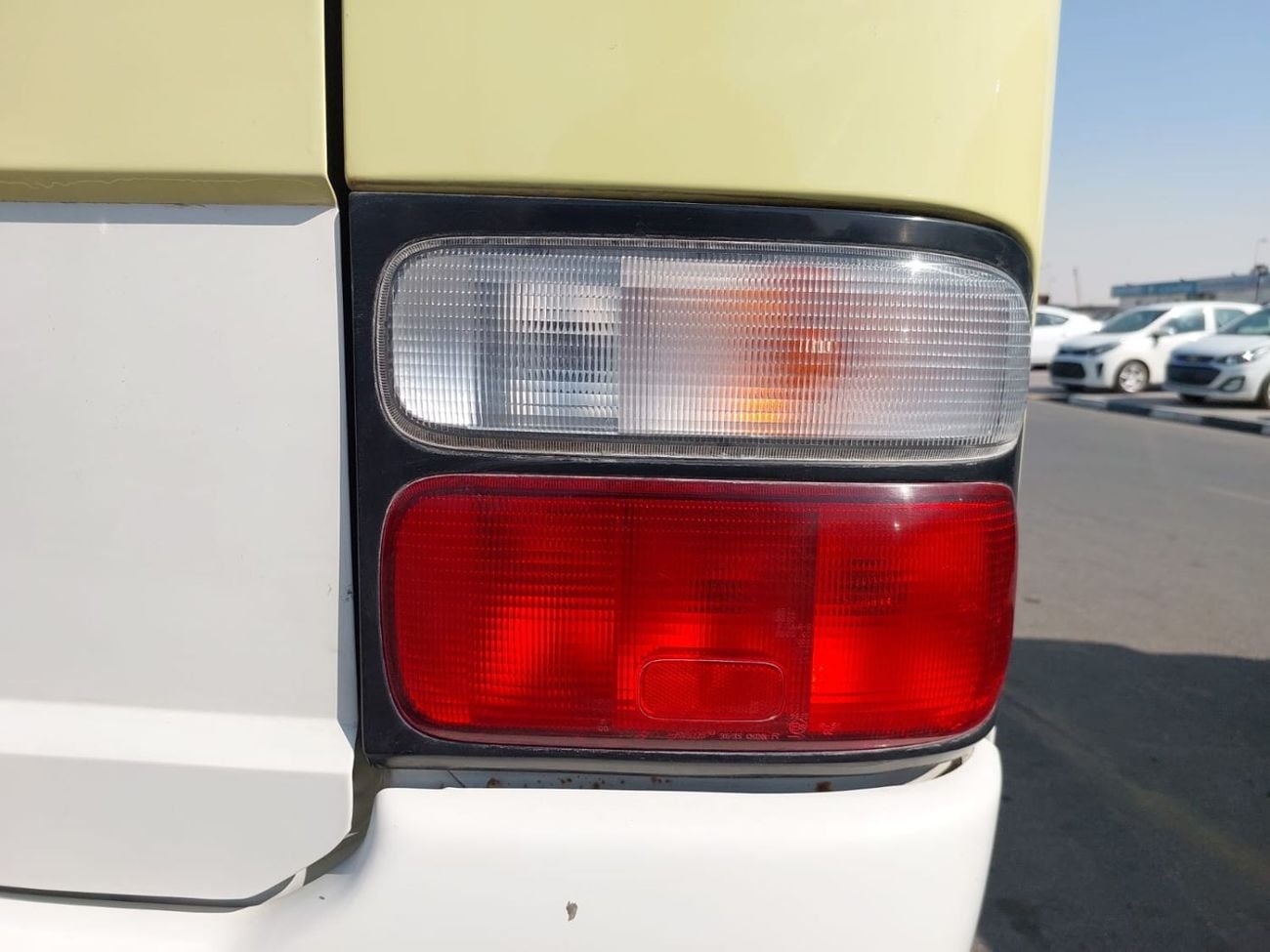 تويوتا كوستر (RAMADAN OFFER) TOYOTA COASTER BUS RHD 2004 MODEL 4.0 L DIESEL AUTOMATIC(PM50072)