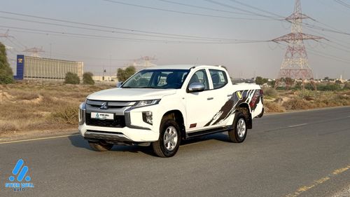 Mitsubishi L200 2.4L 4WD Double Cabin Pickup – White, Petrol