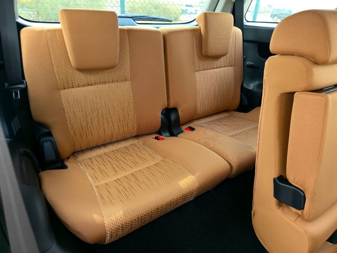 تويوتا فورتونر GX2 4X4 Diesel 2.4L