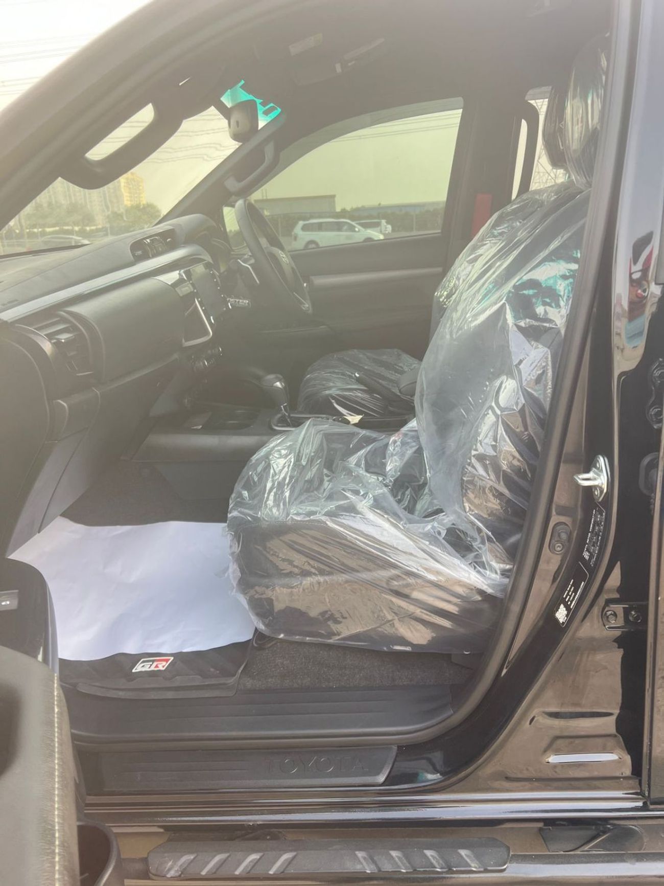 تويوتا هيلوكس DIESEL 2.8 L ,GR PORT ,2024 MODEL