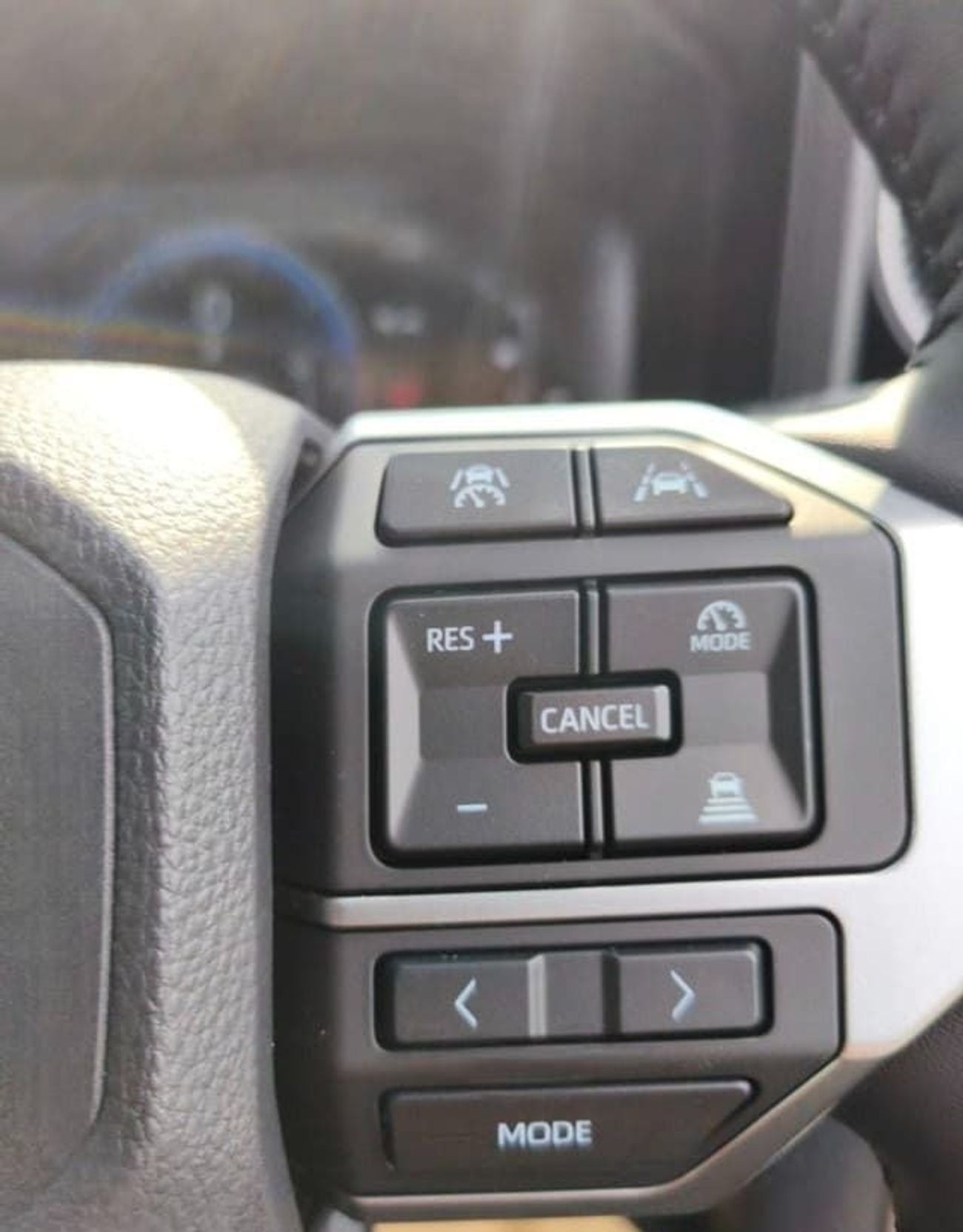 تويوتا لاند كروزر TOYOTA LAND CRUISER SUV RHD 2025 MODEL 2.6 L PETROL AUTOMATIC(PM21726)