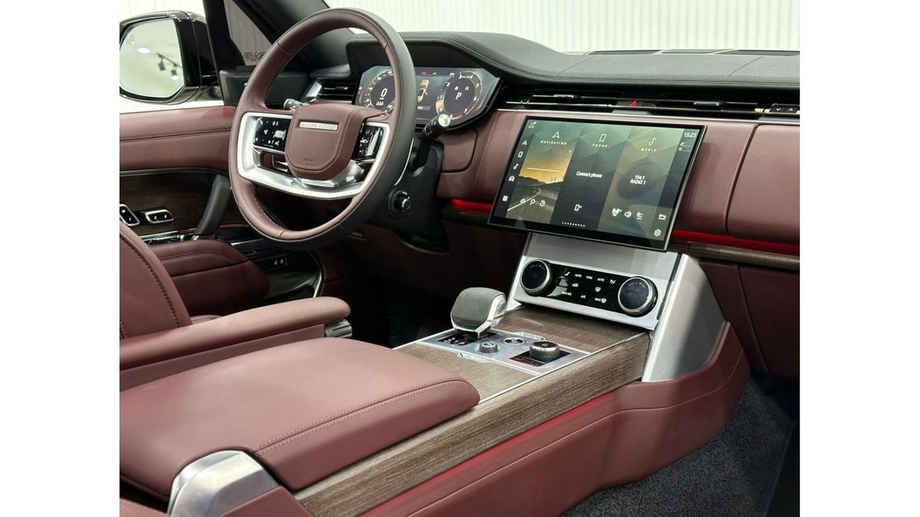 لاند روفر رينج روفر 2023 Range Rover Vogue P530 SE, 2 Years Range Rover Warranty, Fully Loaded, Very Low Kms, American