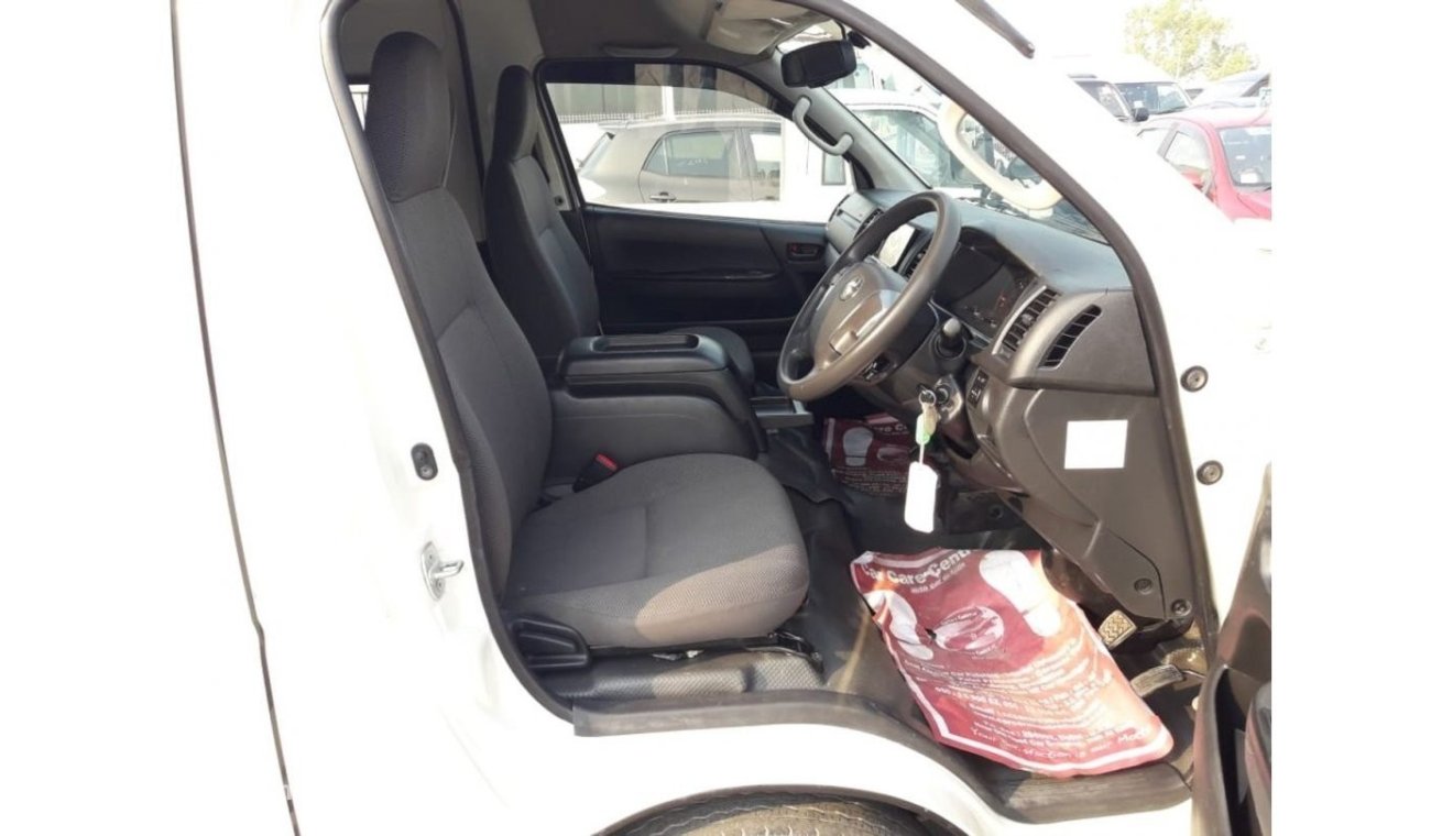 Toyota Hiace Hiace commuter RIGHT HAND DRIVE (PM214)