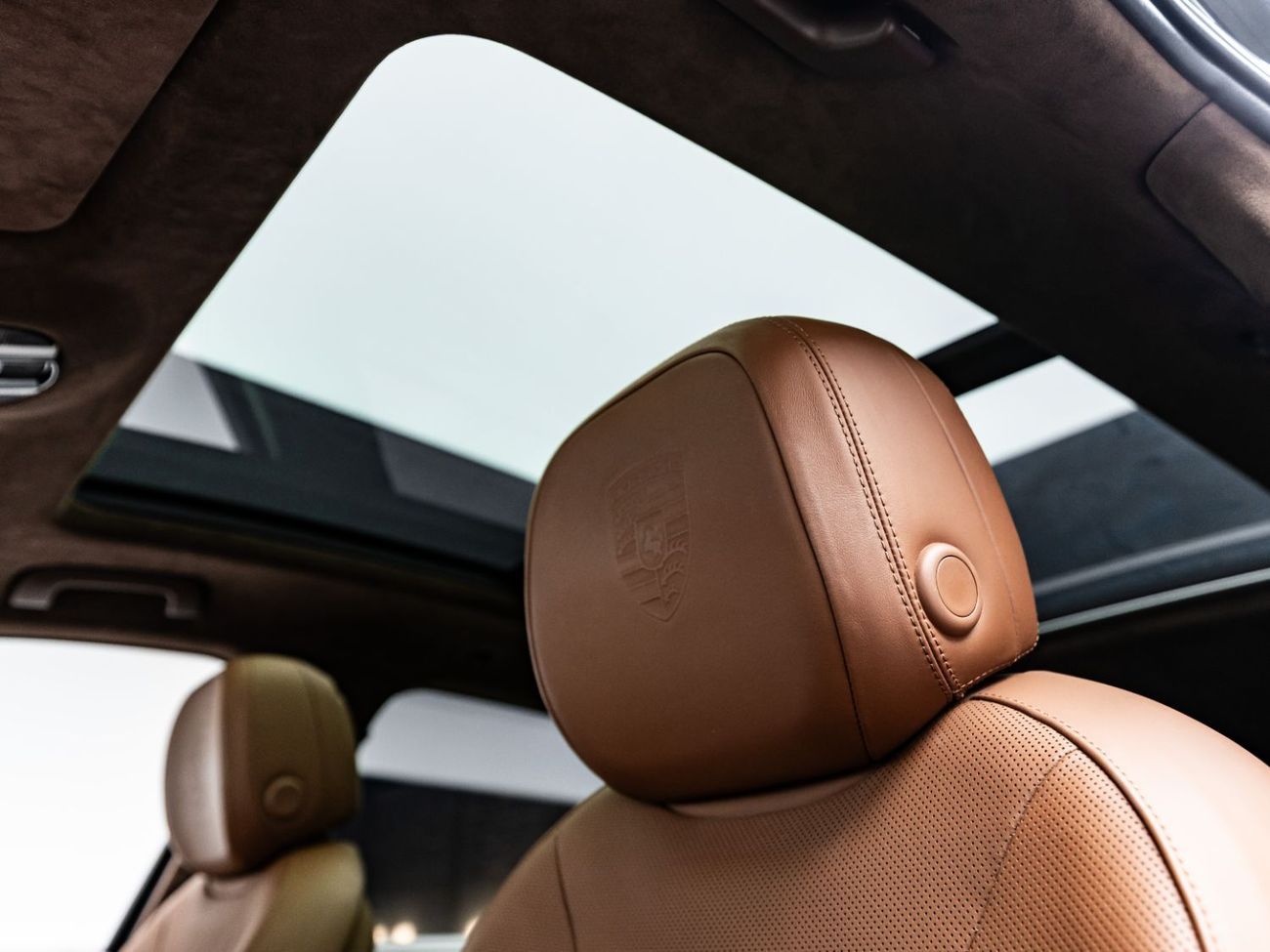 Porsche Cayenne Base 2023 Porsche Cayenne, April 2028 Porsche Warranty, Full Service History, Low KMs, GCC