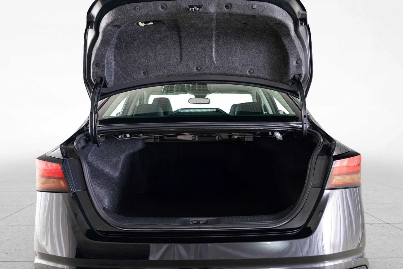 Nissan Altima SL 2.5L SL 2.0