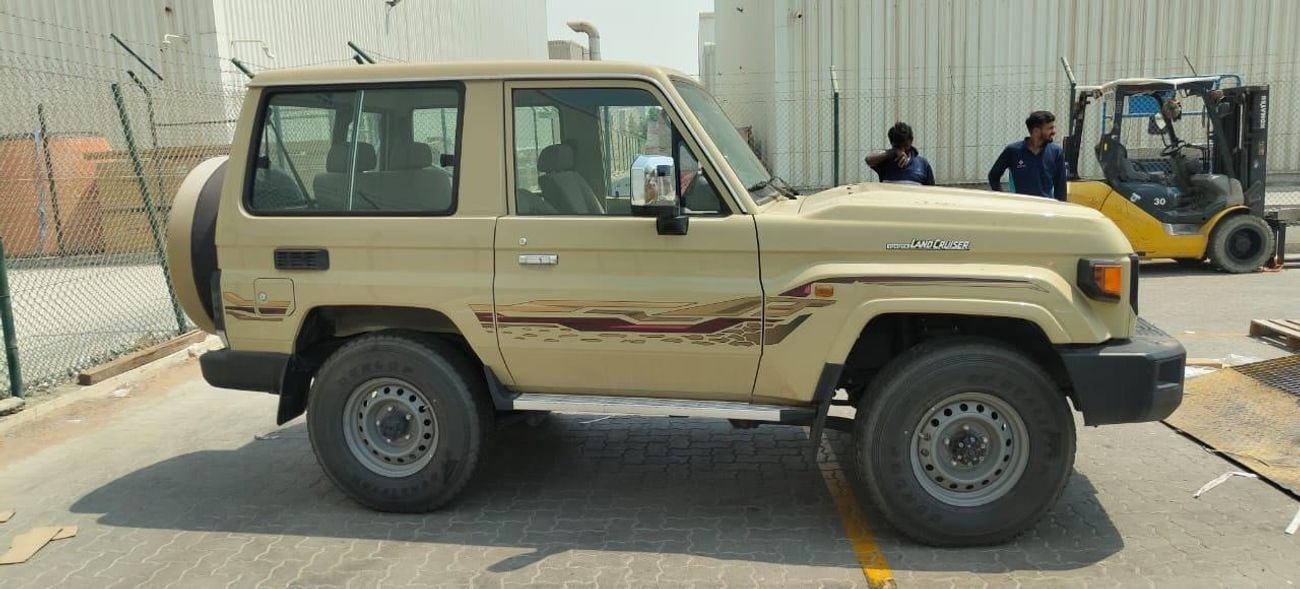 Toyota Land Cruiser 70 Toyota LC71 2.8 AT mid option Saudi 2024