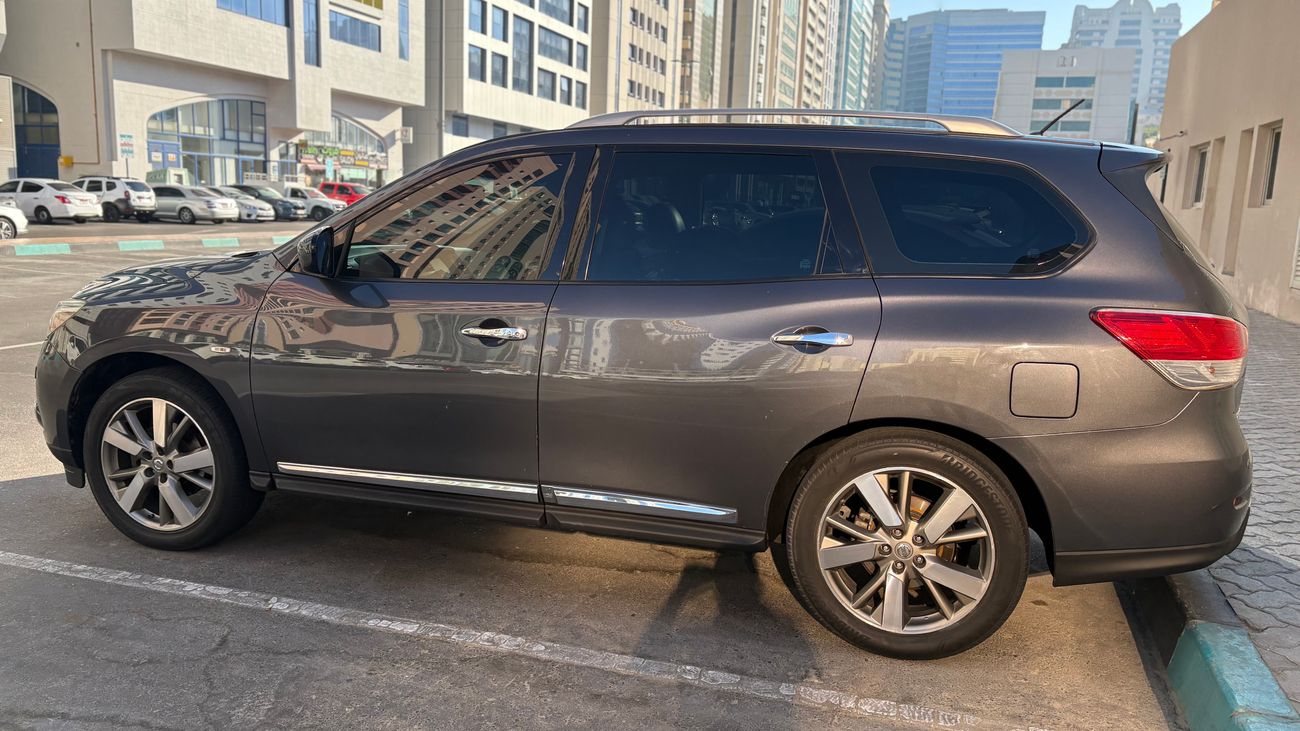 نيسان باثفايندر SV