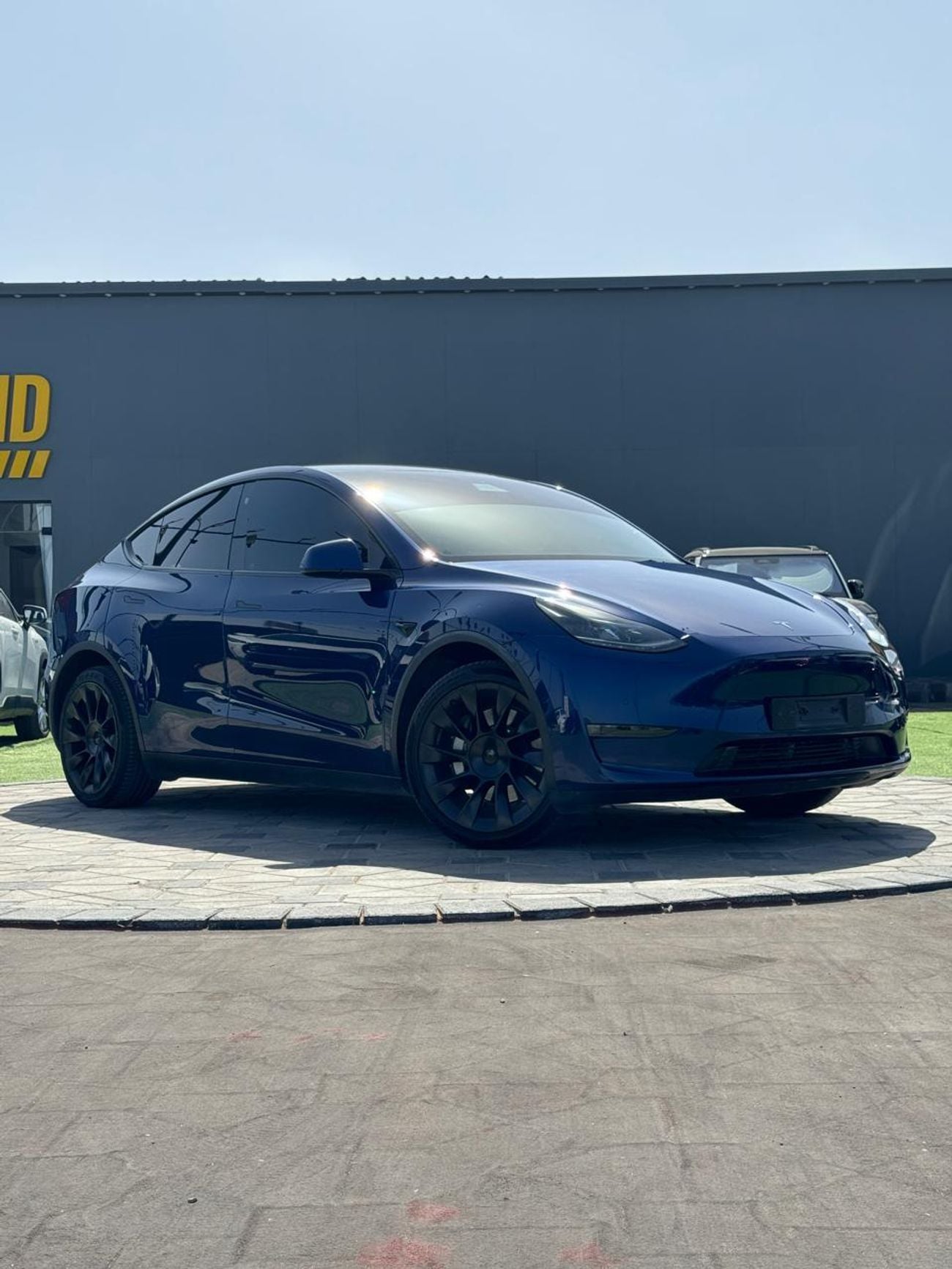 Tesla Model Y Long Range (AWD)