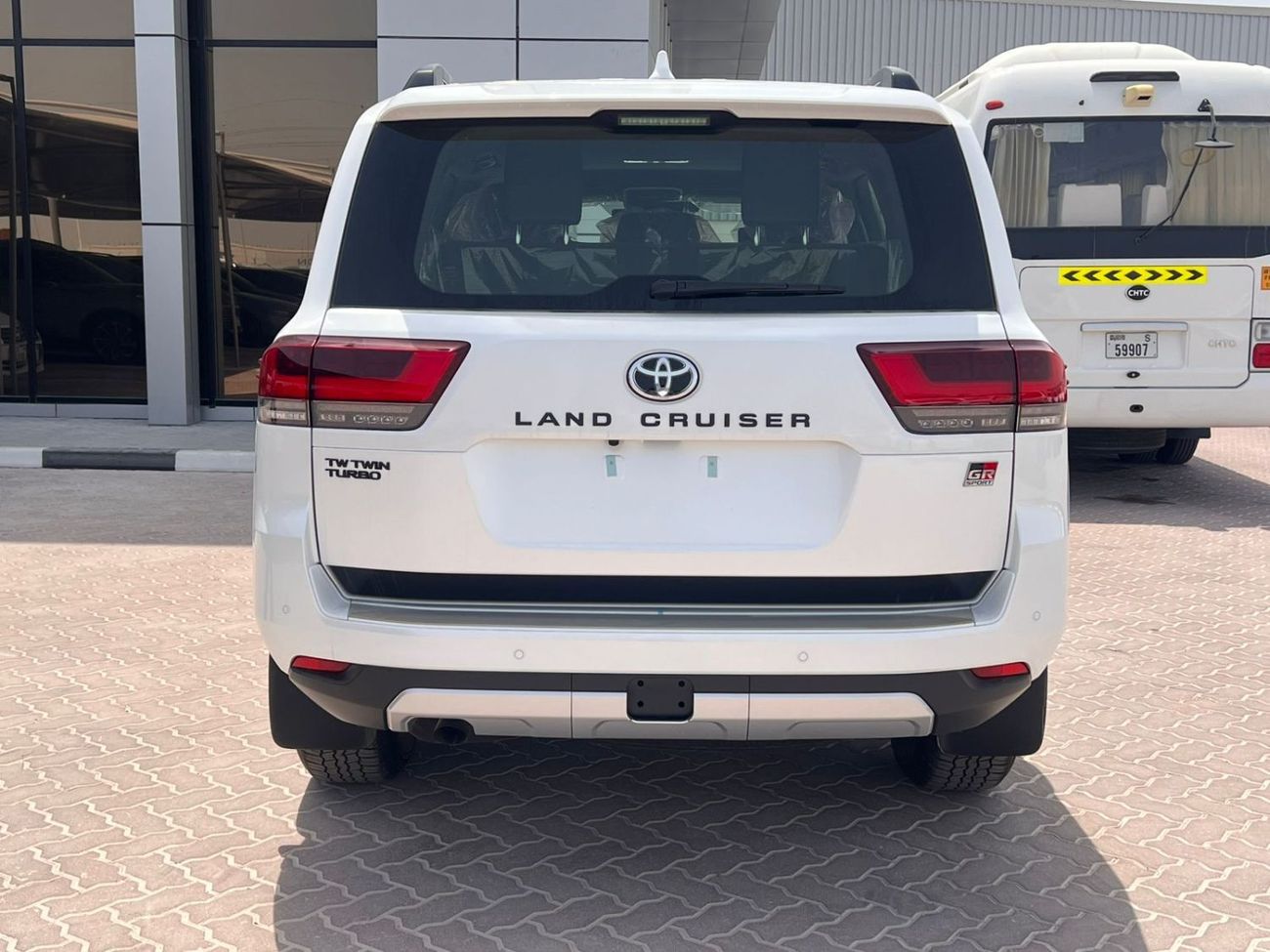 Toyota Land Cruiser 2025 Toyota Land Cruiser LC300 GR-Sport (Full-Option with Radar) 3.3L V6 Twin Turbo Diesel A/T 4WD E