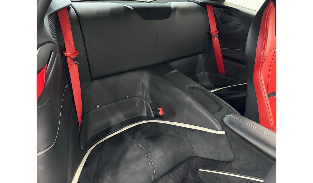 Ferrari Roma 2022 Ferrari Roma, Apr 2025 Al-Tayer Warranty + Apr 2029 Service package, Full Service History, GCC