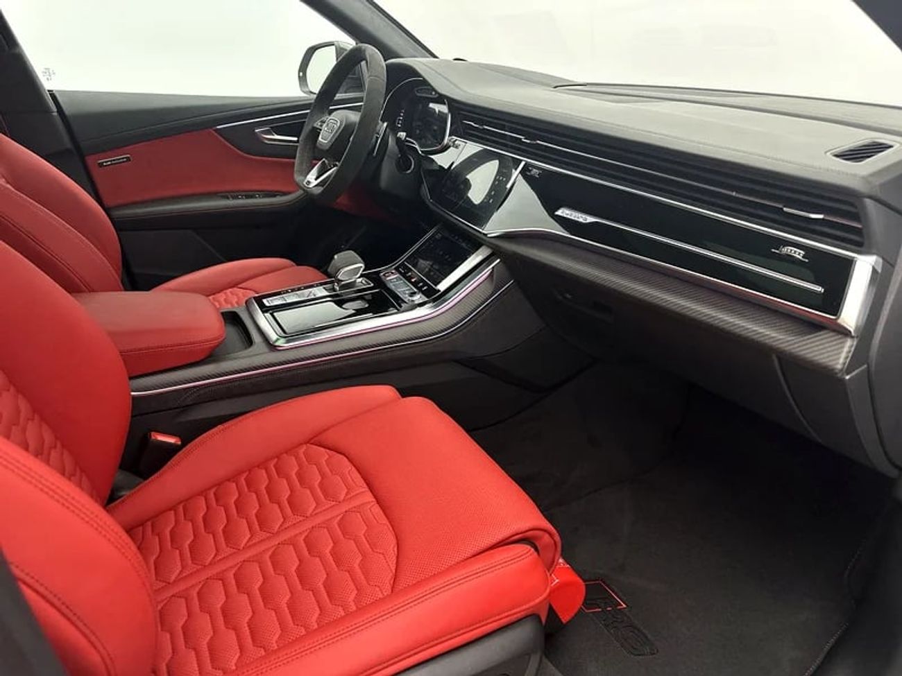 Audi RS Q8 quattro 600hp Black-Red Edition (Ref# 052046)