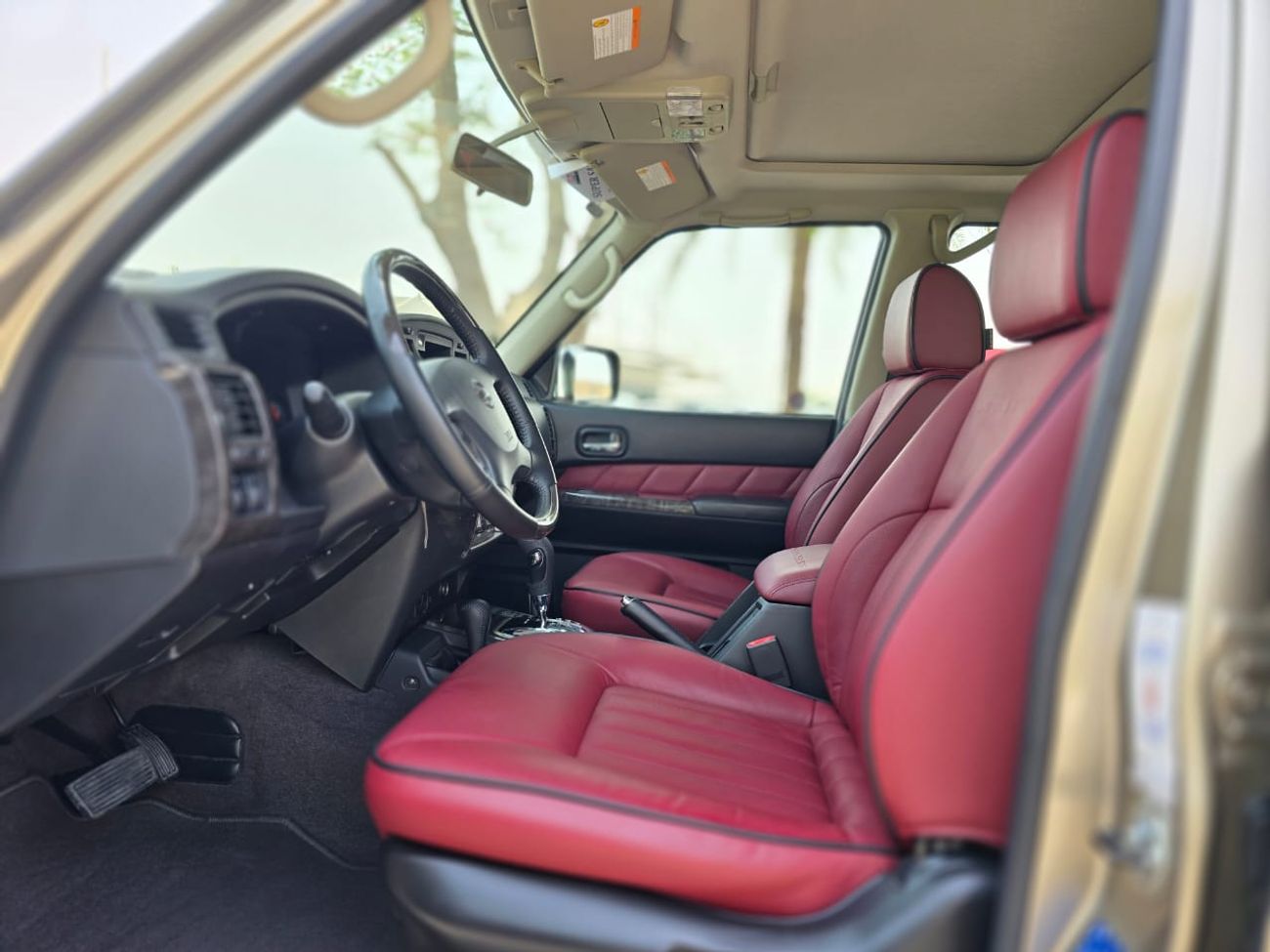 Nissan Patrol SUPER SAFARI 2023 GCC WITH AGENCY WARRANTY & SERVICE CONTRACT IN MINT CONDITION