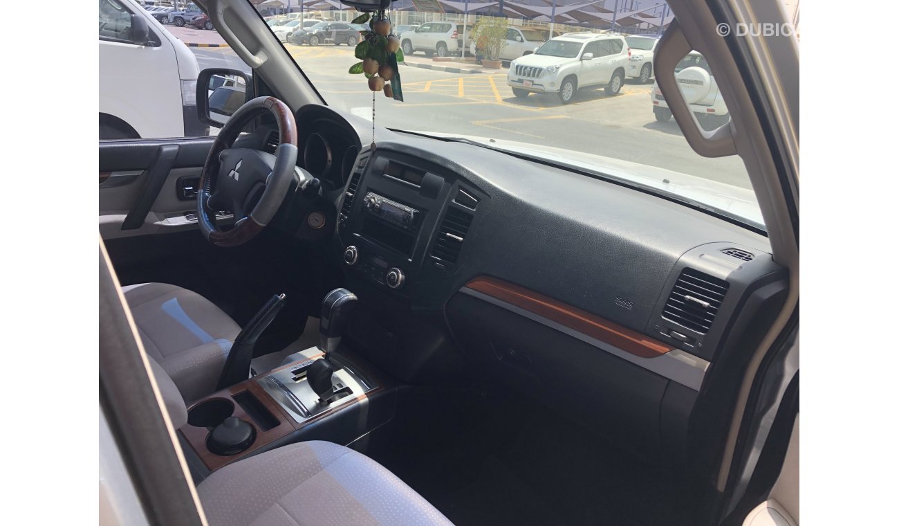 ميتسوبيشي باجيرو Mitsubishi Pajero V6, model:2007. Excellent Condition
