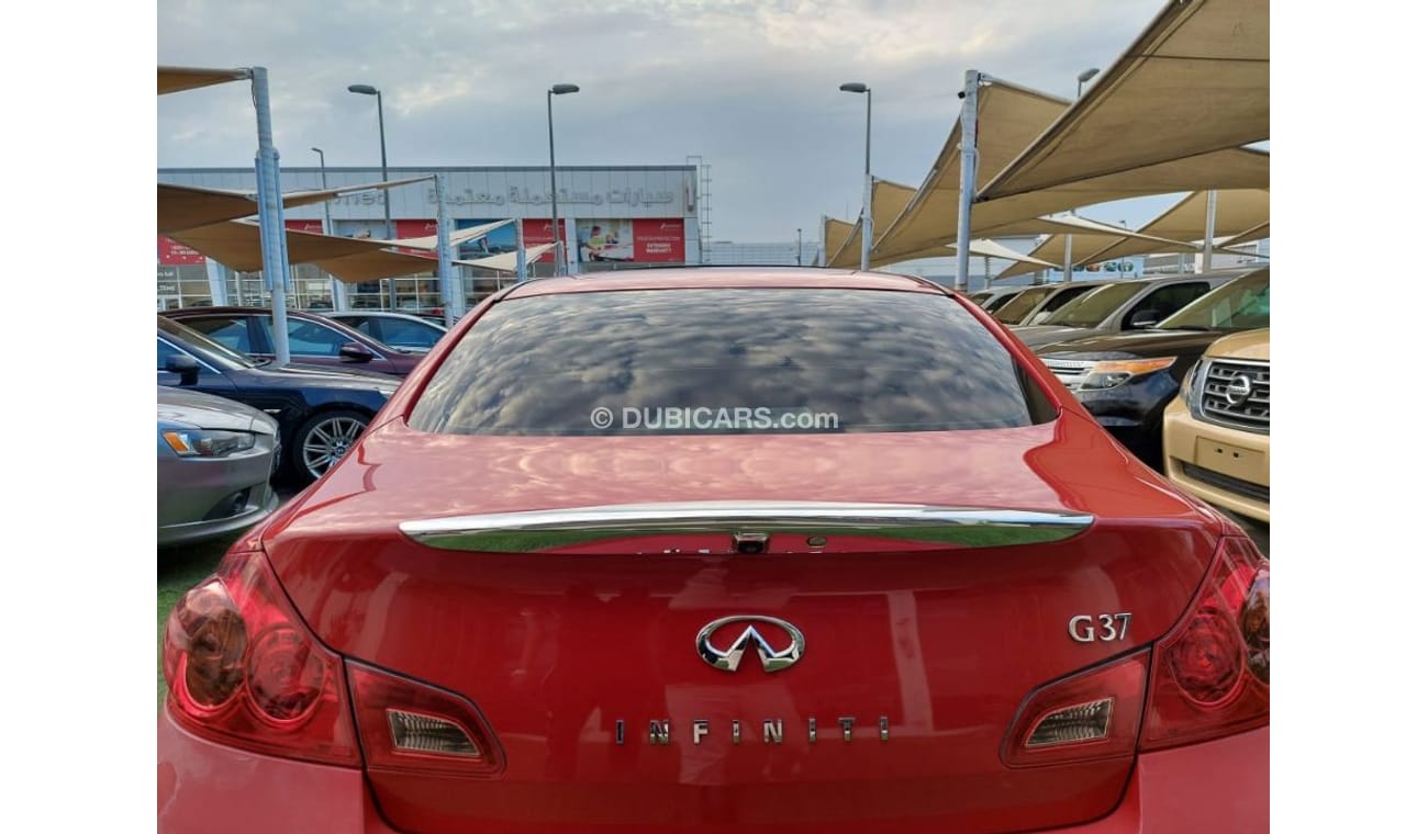 Infiniti G37