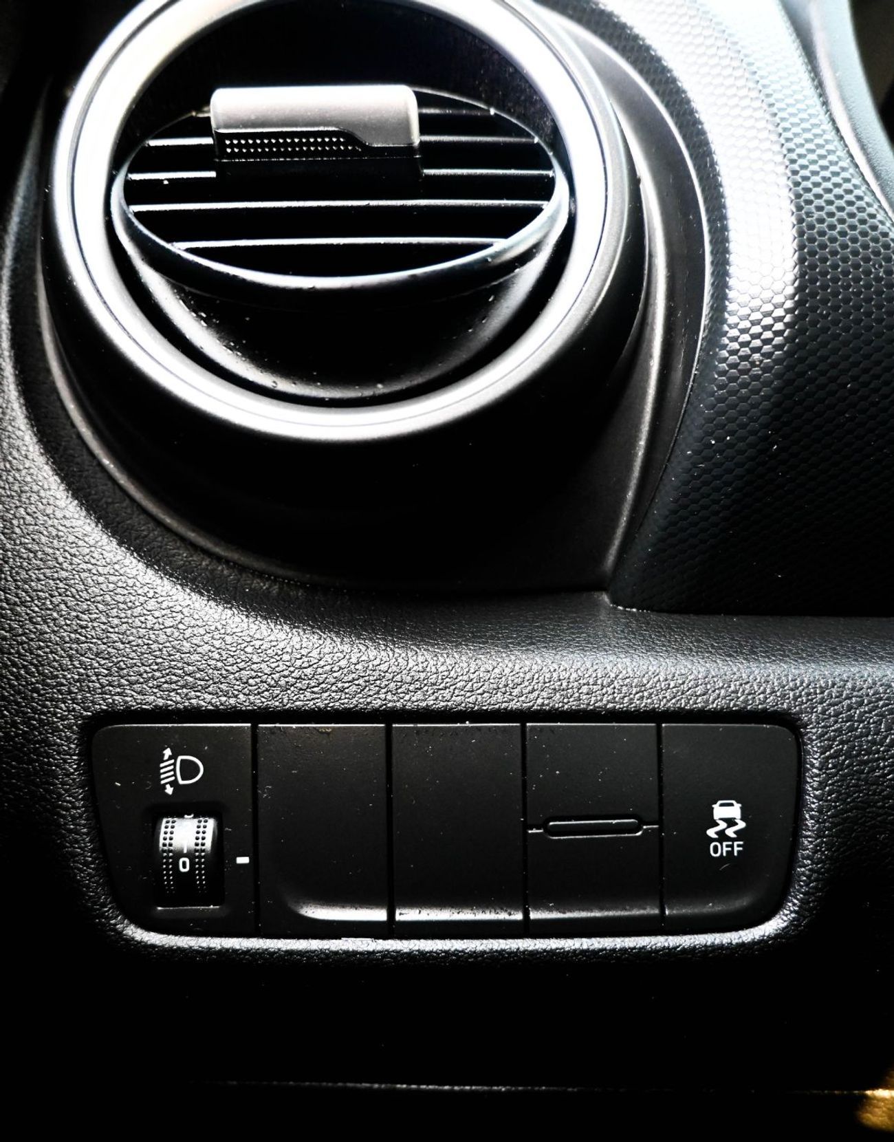 Hyundai Kona HYUNDAI KONA _GLS 2.0L GCC _ 2020 _ IN EXCELLENT CONDITION