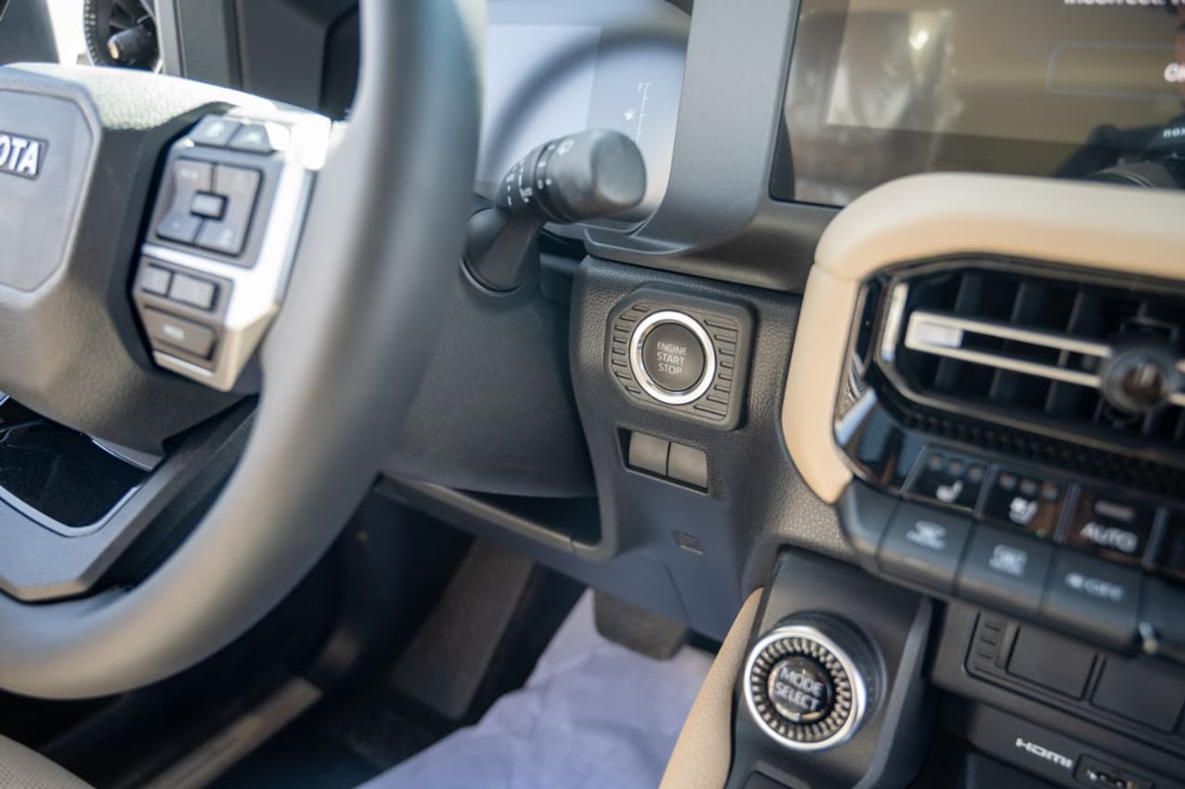 تويوتا برادو 2.4L Turbocharged | 4 Cylinder | Automatic | 7 Seater