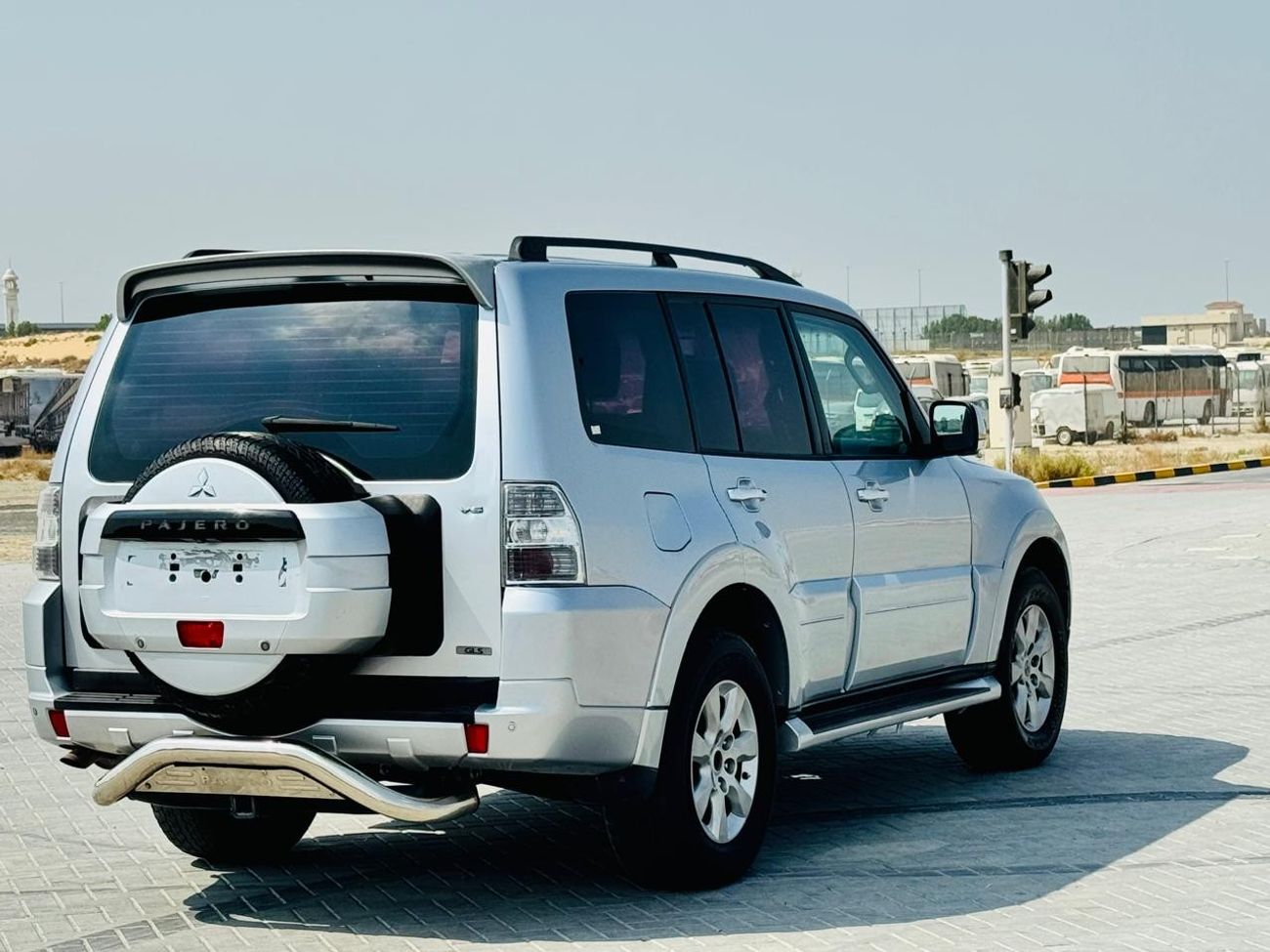 Mitsubishi Pajero GLS Highline 3.8L (236 HP)