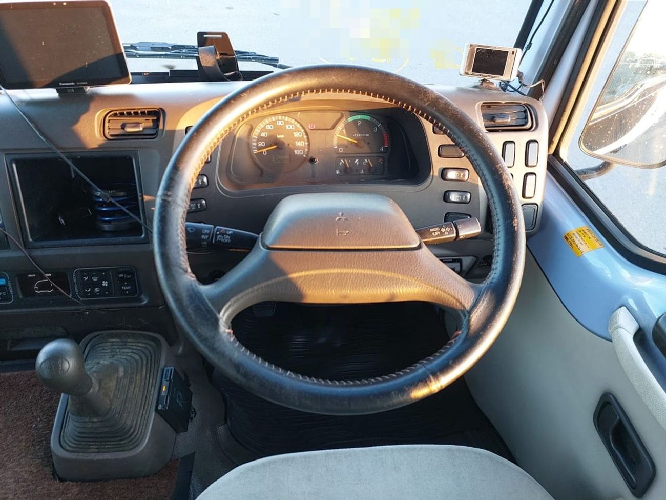 Mitsubishi Rosa MITSUBISHI ROSA BUS RHD 2004 MODEL 5.2 L DIESEL MANUAL(PM00455)