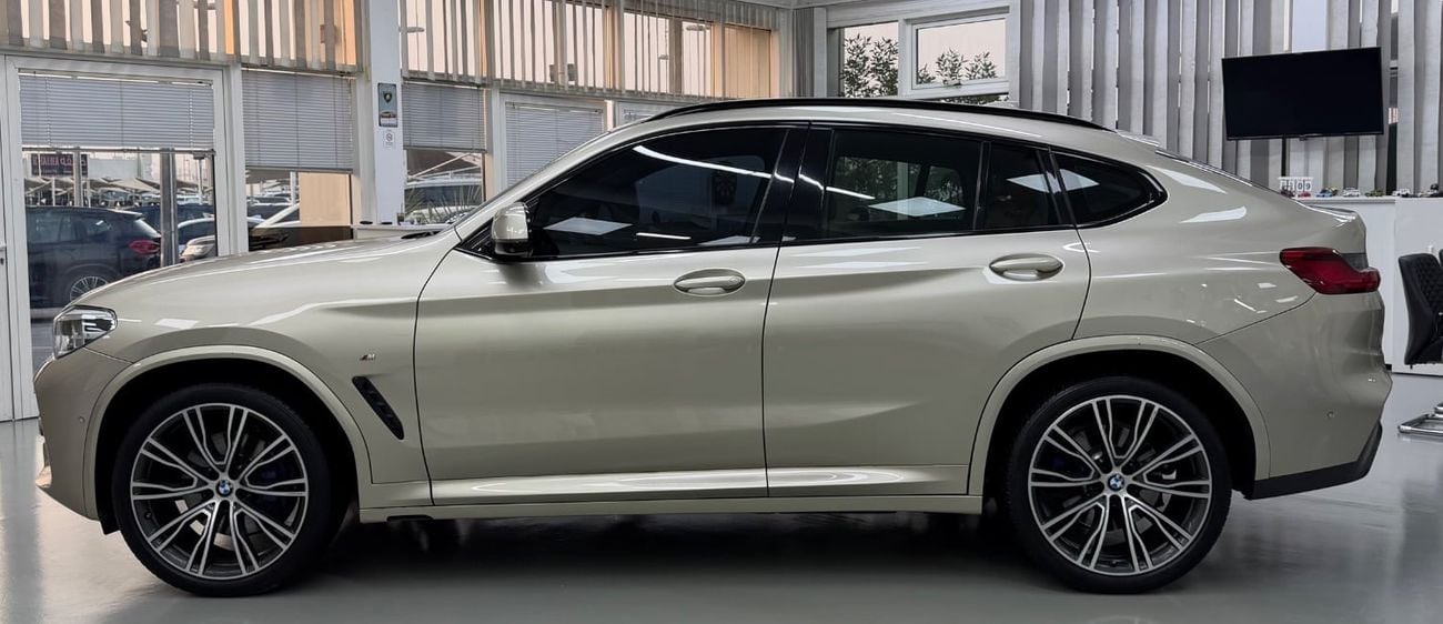 BMW X4 XDRIVE 30I M SPORT PACK Original paint .. GCC .. FSH .. M kit .. Perfect Condition