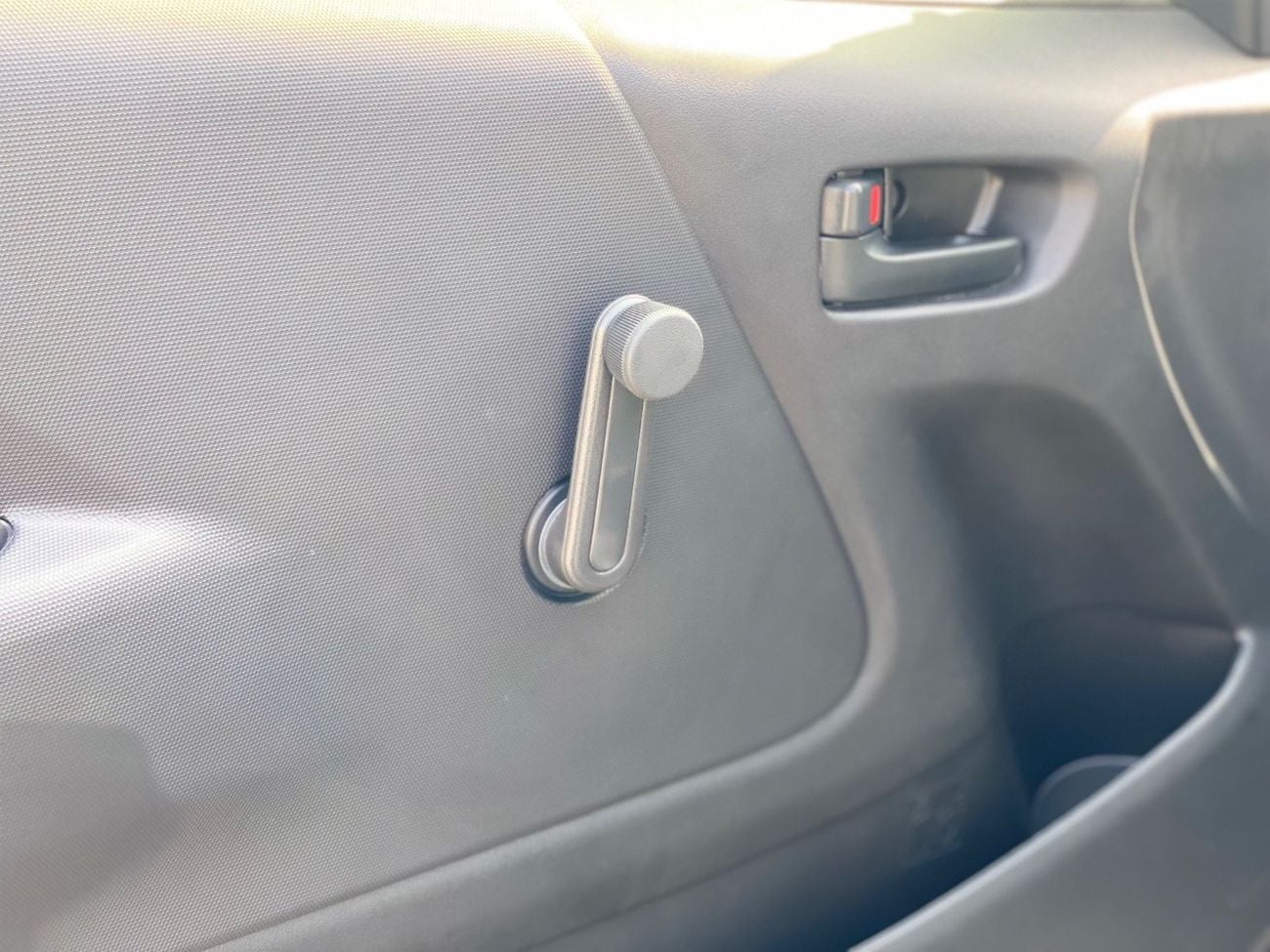 تويوتا هاياس Toyota Hiace 2.5 Diesel M/T Cargo