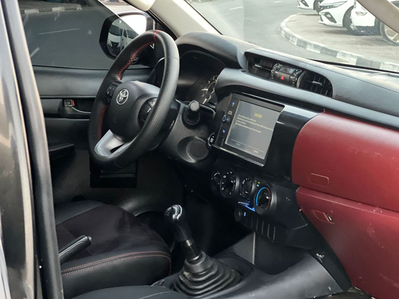 تويوتا هيلوكس 2021 GL-2.7L V4 - Adventure Modified Full Option - Patrol  Manual  - PushStart -Rear Ca