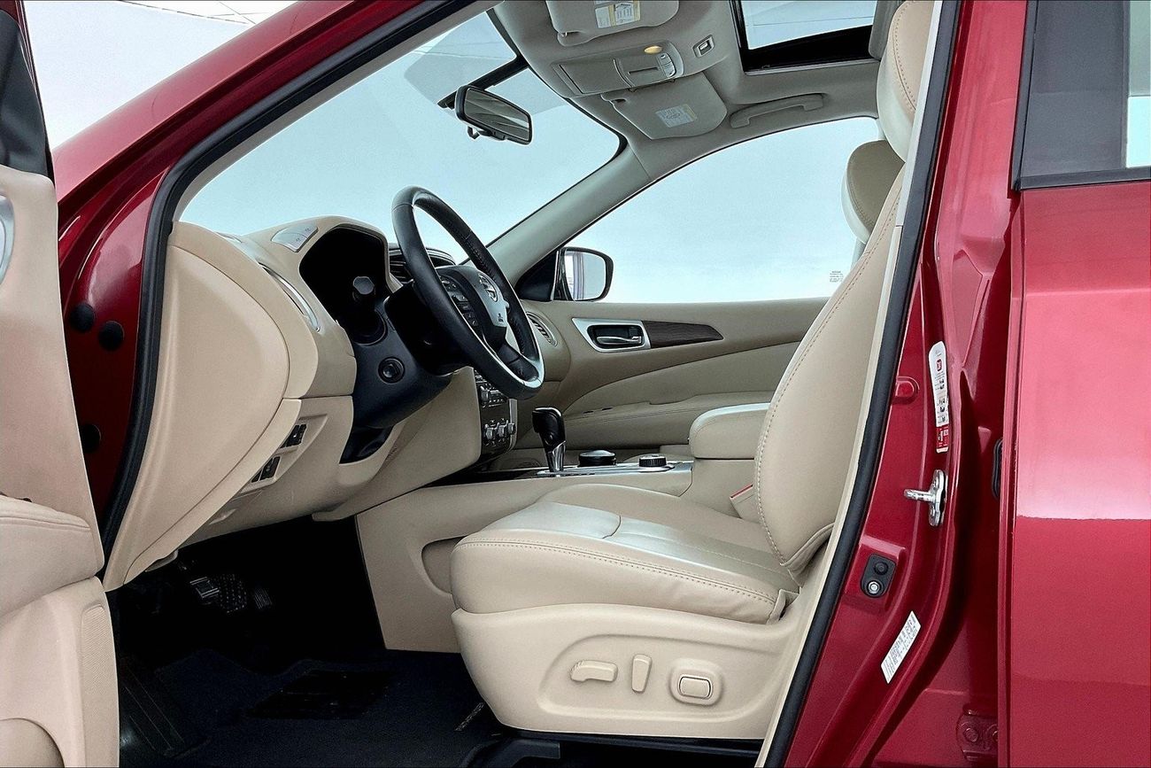 Nissan Pathfinder SV