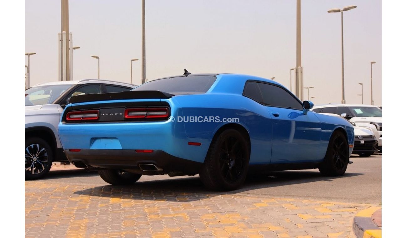 Dodge Challenger Dodge Challenger R/T / 2018 / USA / 5.7L 375HP