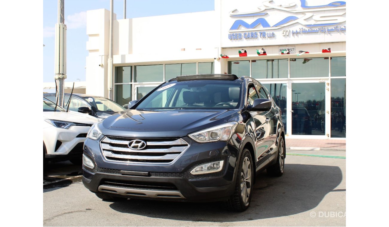 Hyundai Santa Fe GCC - ACCIDENTS FREE - CAR IS IN PERFECT CONDITION INSIDE OUT