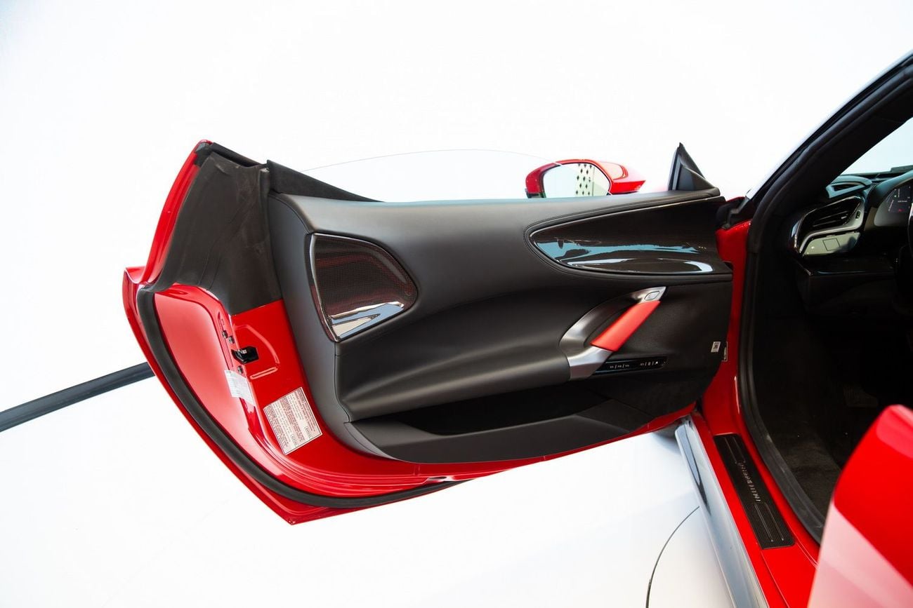 فيراري SF90 سبيدر ASSETTO FIORANO