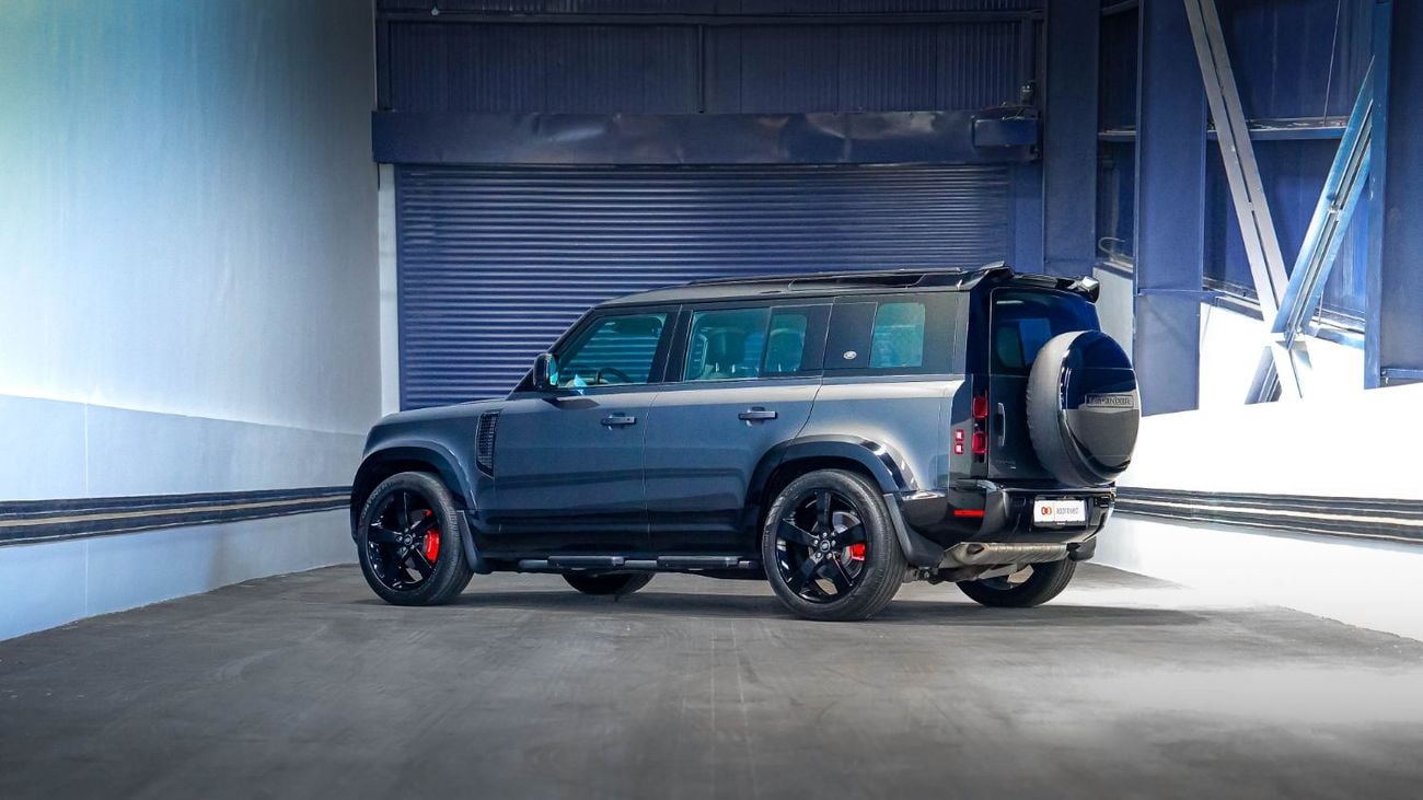 Land Rover Defender P400 110 HSE 3.0L (7 Seater) UAEs Very Best Example | 7 Seater Widetrack | AED 5,411 Per Month