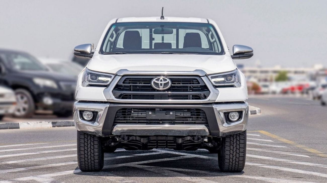 تويوتا هيلوكس TOYOTA HILUX DC 2.7P MT 4X4 MY2023 – WHITE