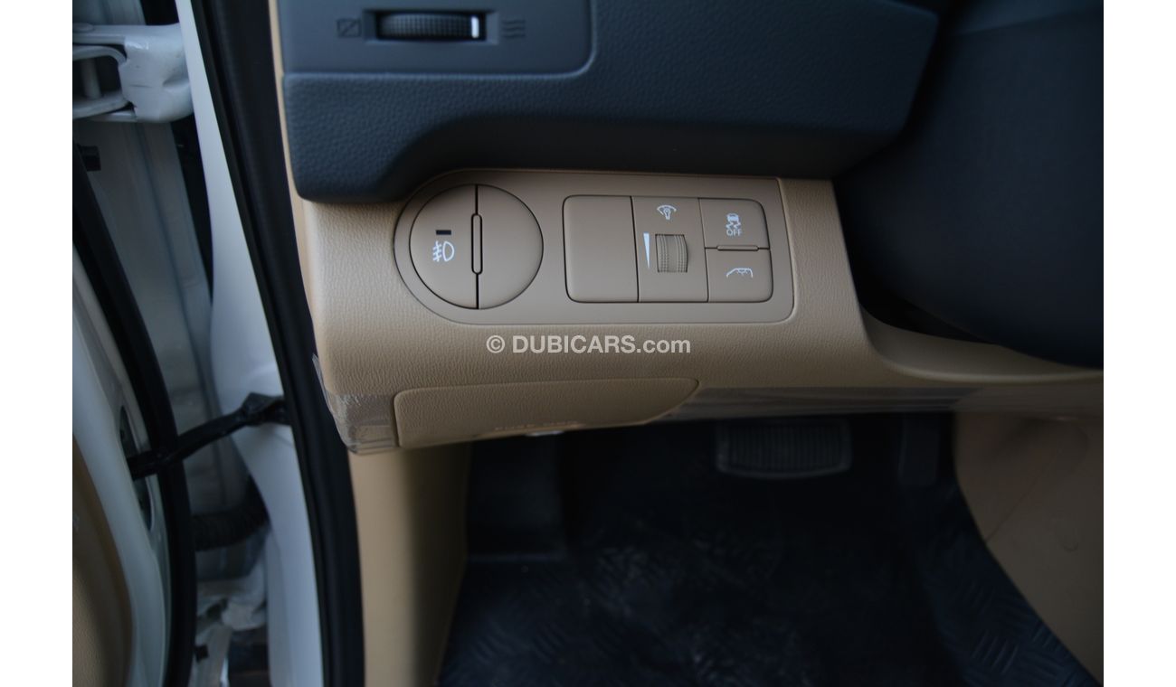 Hyundai H-1 BUS WITH ROTATING SEATS 2.4L GASOLINE