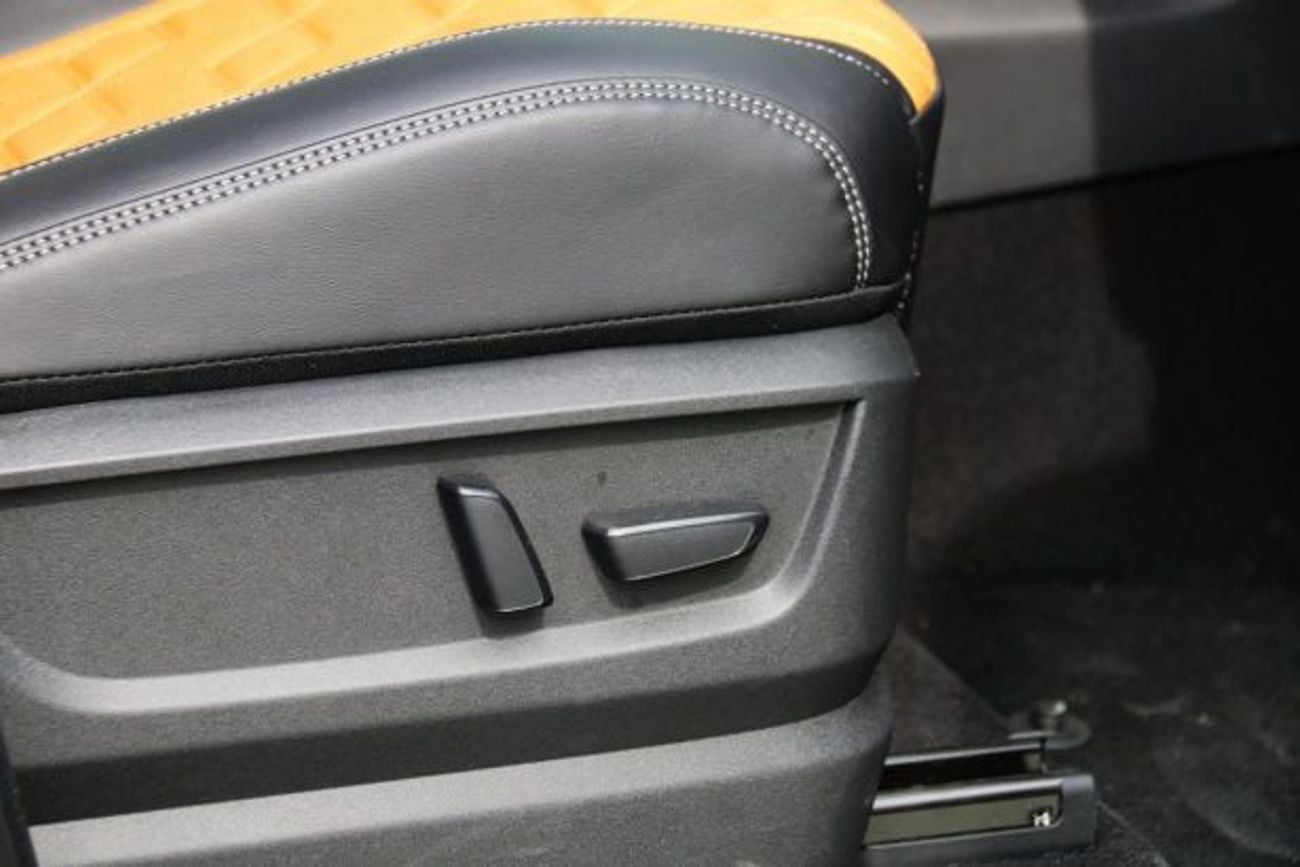 نيسان باترول 3.8L PTR SE WITH PANORAMA AND LCD FOR LOCAL WITH WARRANTY