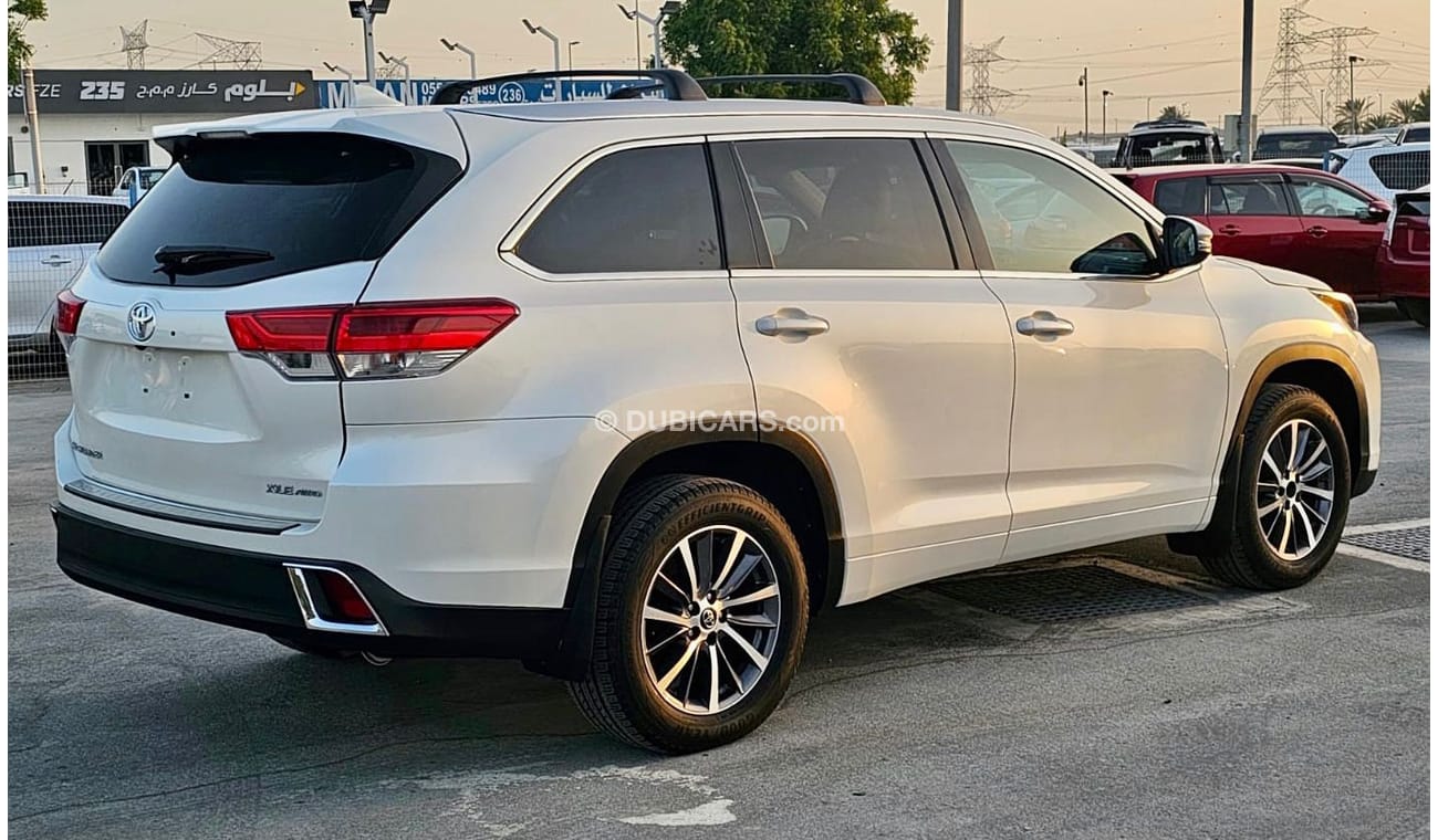 تويوتا هايلاندر 2017 TOYOTA HIGHLANDER  XLE AWD - 3.5L V6 - CANADIAN SPECS  - 7 Seater / EXPORT ONLY