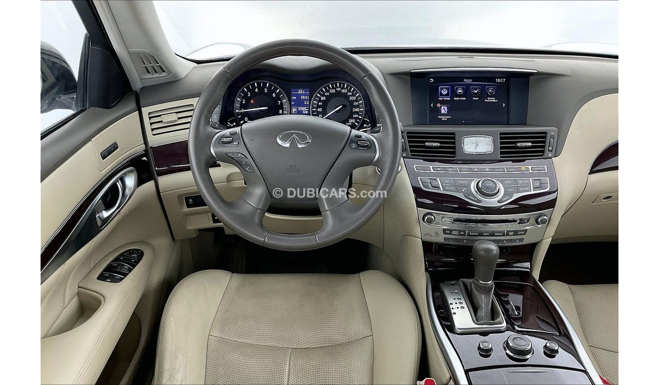 Infiniti Q70 Excellence / Luxe