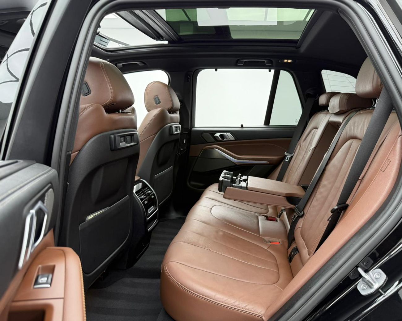 بي أم دبليو X5 2023 BMW X5 xDrive40i M-Kit, 2027 BMW Warranty + Service Pack, Full BMW Service History, GCC