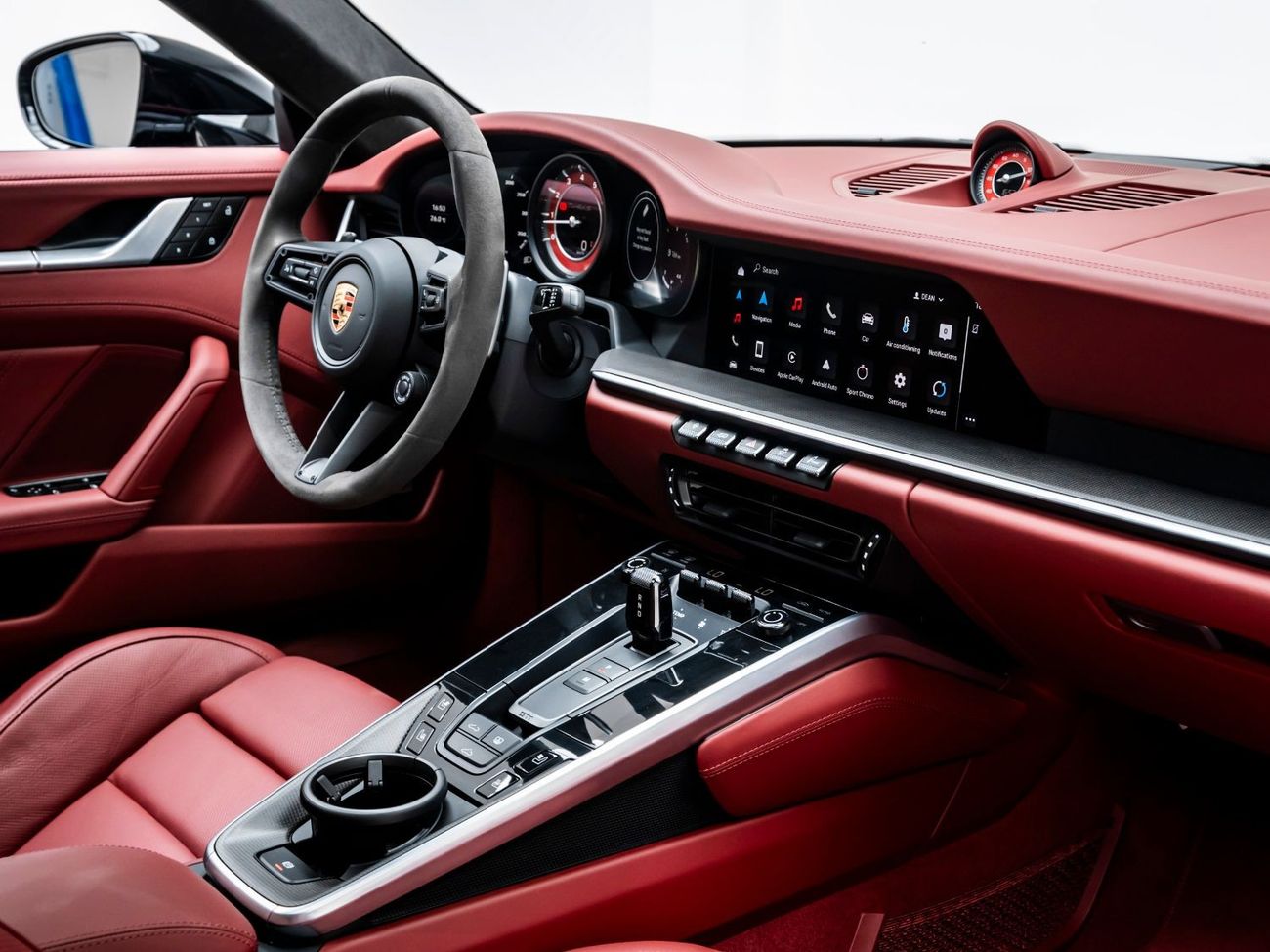 Porsche 911 Turbo S 3.8L (640 HP) Coupe