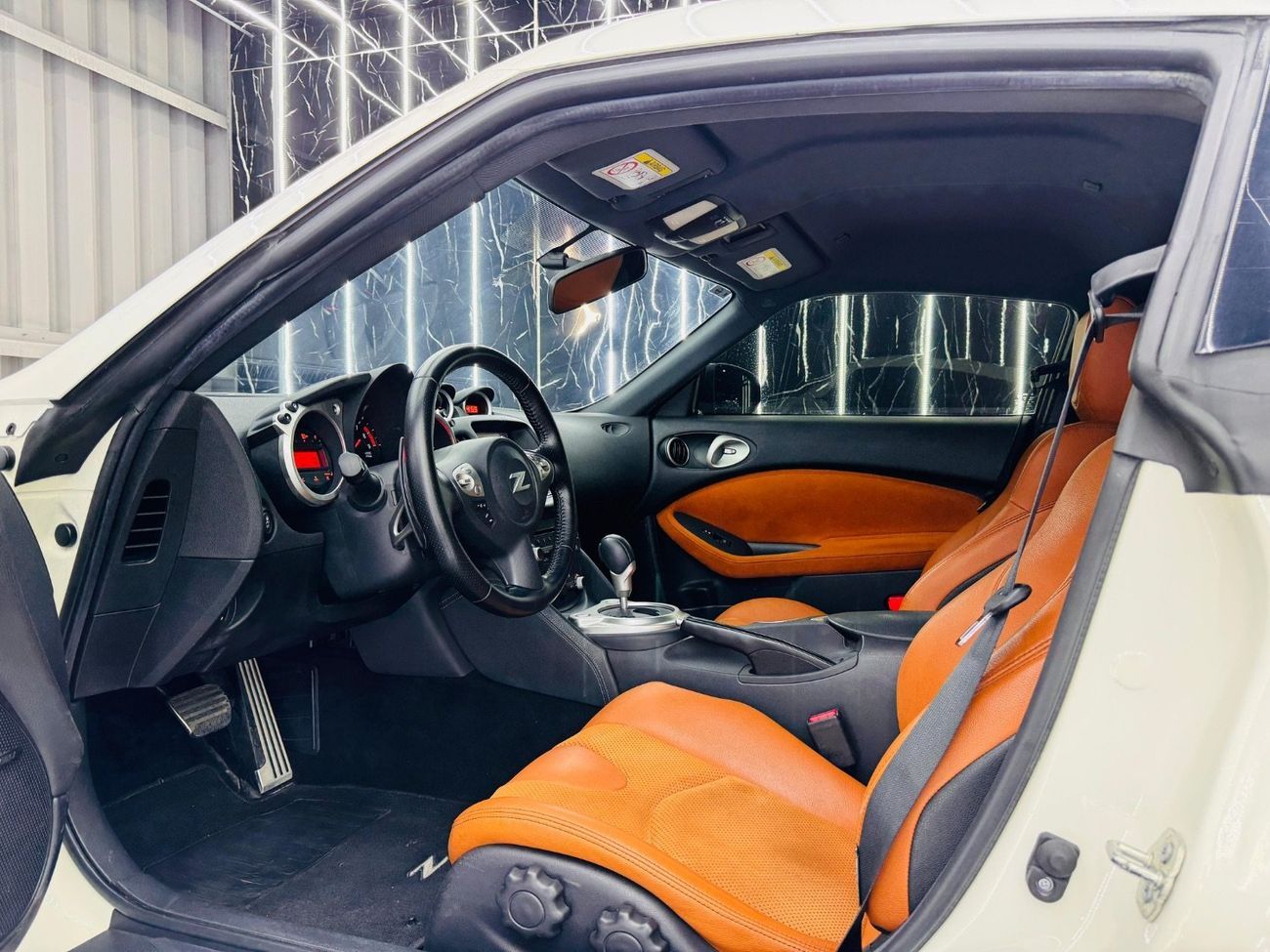 نيسان 370Z Std 3.7L (324 HP) Coupe