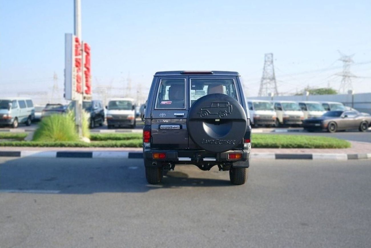 Toyota Land Cruiser 70 Toyota Land Cruiser Hard Top LC71 SHORT CHASE 4.0L Petrol AT