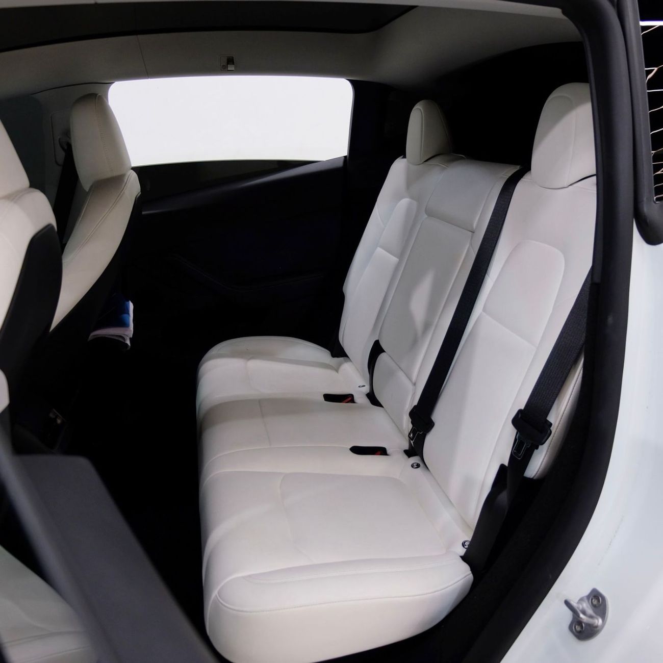 Tesla Model Y Long Range (AWD) AED 2,350 / Monthly l 0% Down Payment l Long Range l Agency Warranty