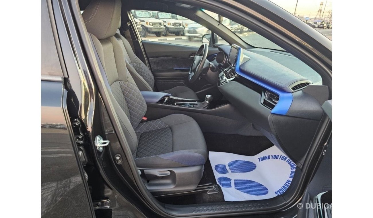 Toyota CHR 2021 Toyota C.HR 2.0L V4 XLE Push Start - UAE PASS