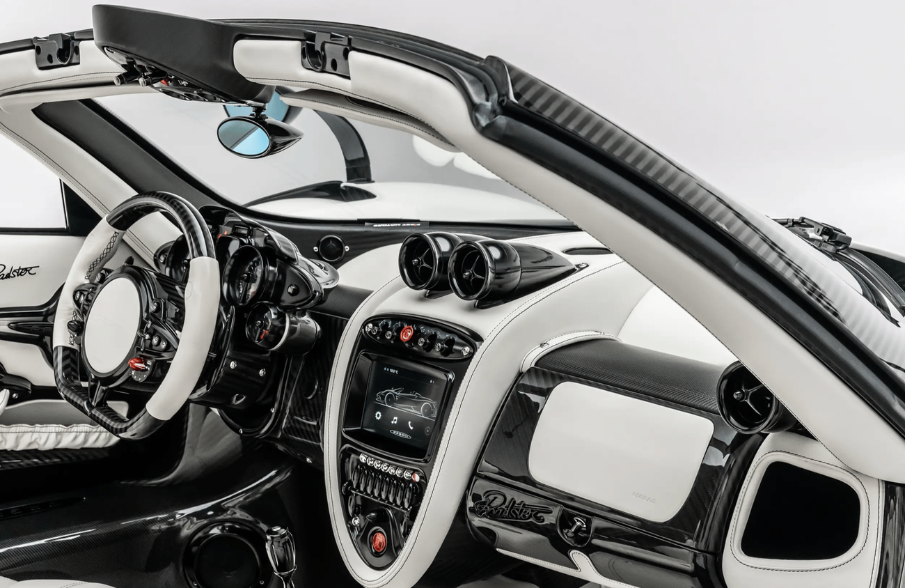 باغاني هوايرا 6.0L V-12 Twin-Turbocharged Engine