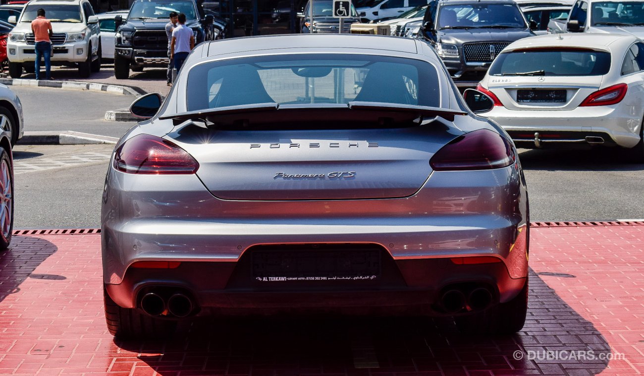 Porsche Panamera GTS