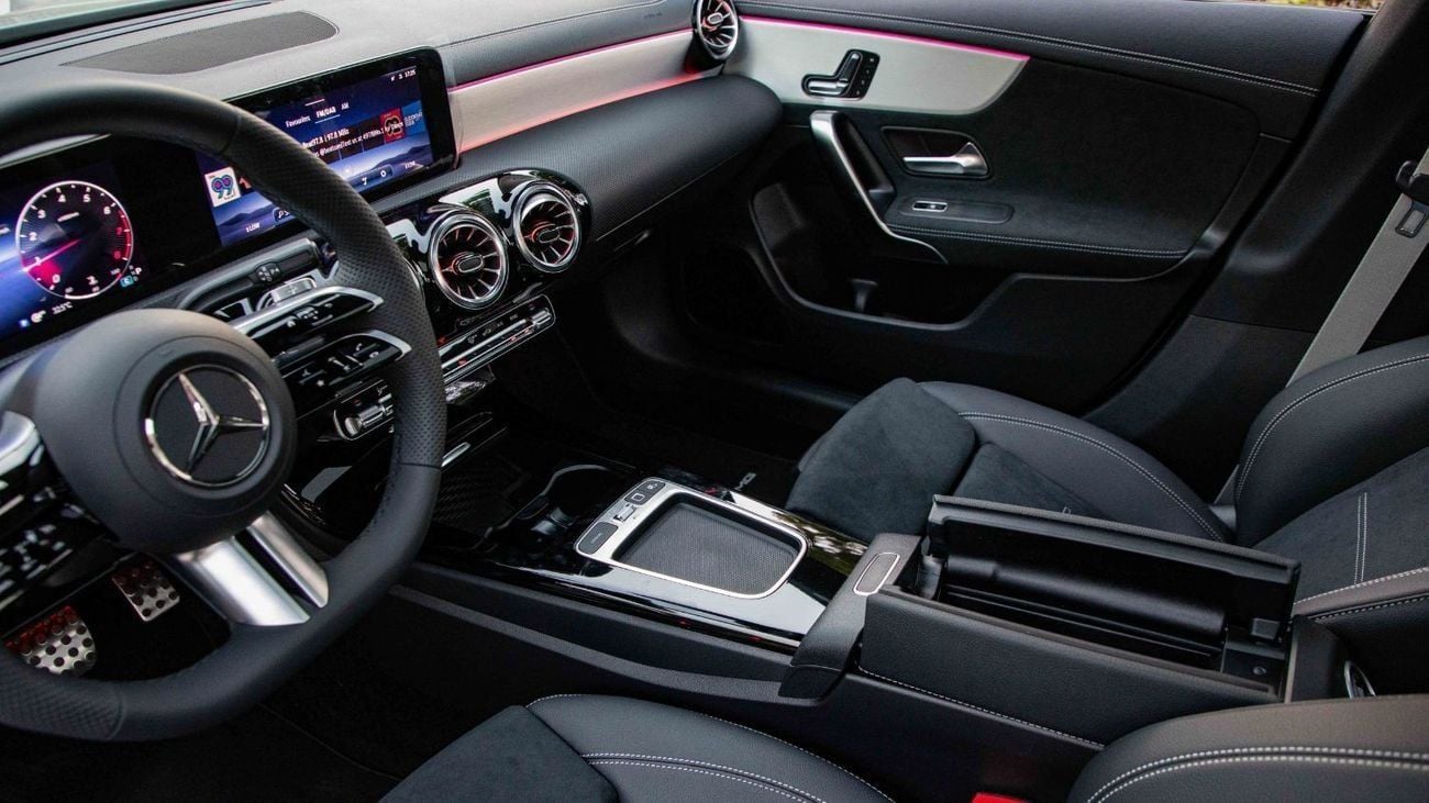 مرسيدس بنز CLA 200 1.3L Turbo Coupe | 2026 | GCC Specs | with 5 Years Agency Warranty | For Local Registration +10%